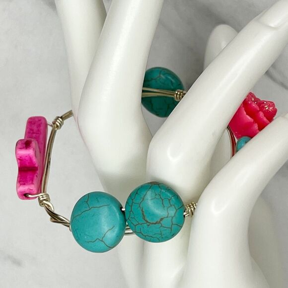 Silver Tone Faux Turquoise Beaded Pink Cross Small Wire Bangle Bracelet - Picture 9 of 10